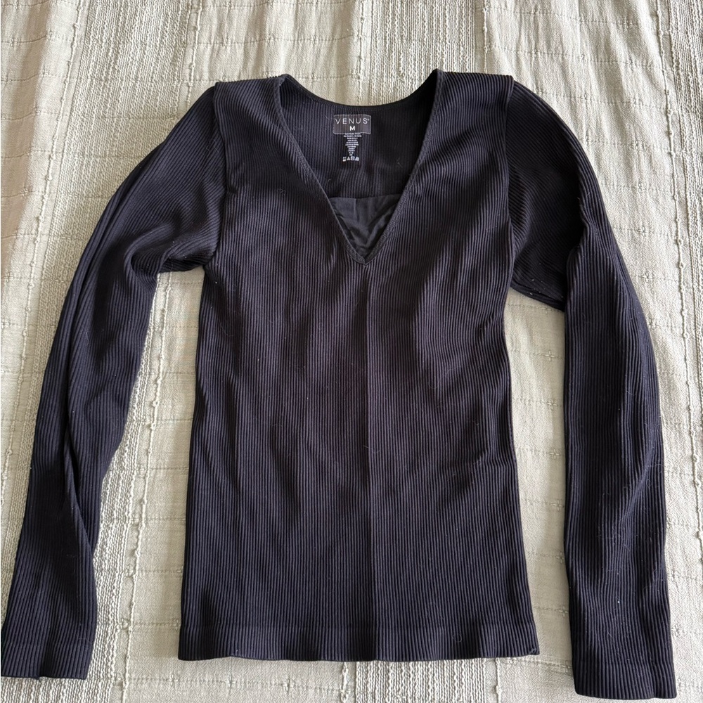 VENUS Charcoal Ribbed V-Neck Top